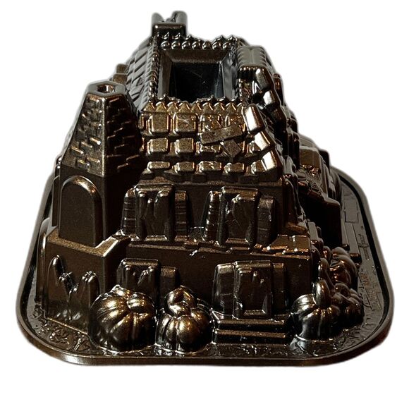 Vintage Nordic Ware Haunted Manor Bundt Pan Cast Metal USA House Spooky Ghost - Picture 4 of 6